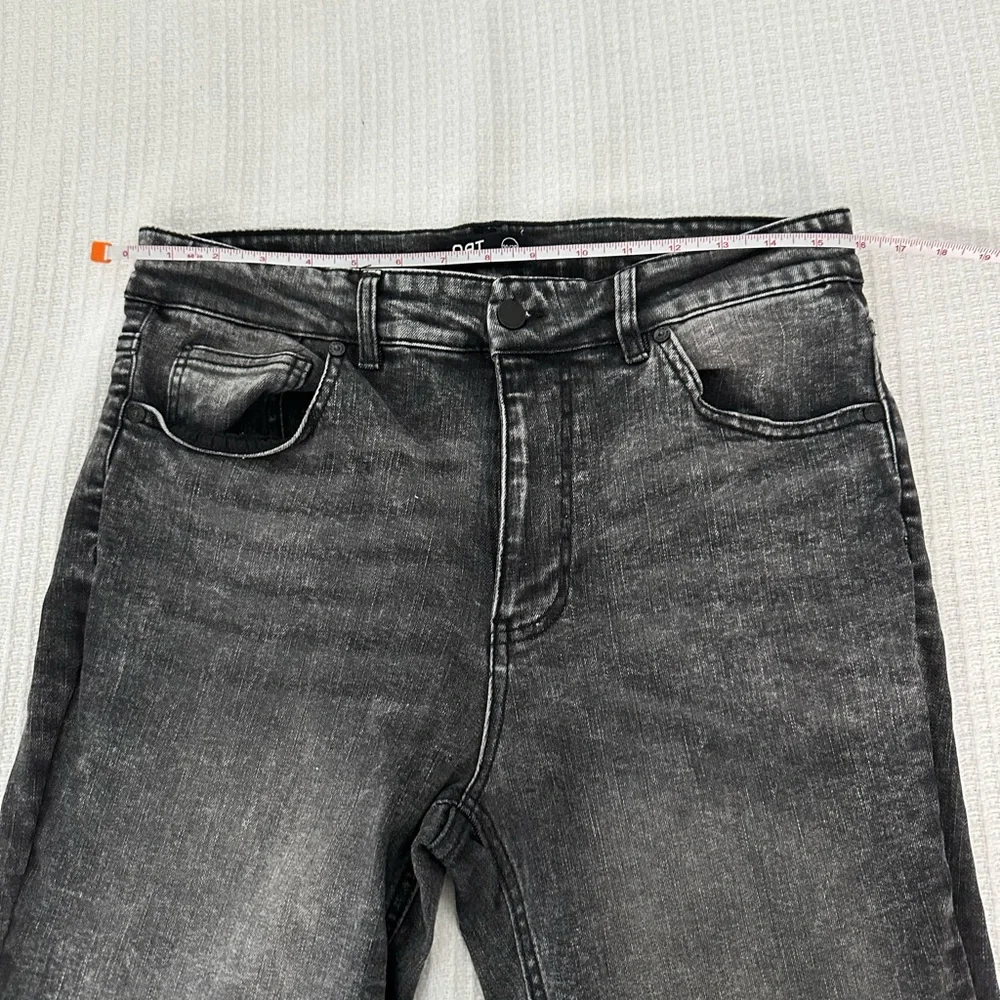 OAT New York Black Straight Leg Jeans with Contrasting Stitching - Picture 4 of 10